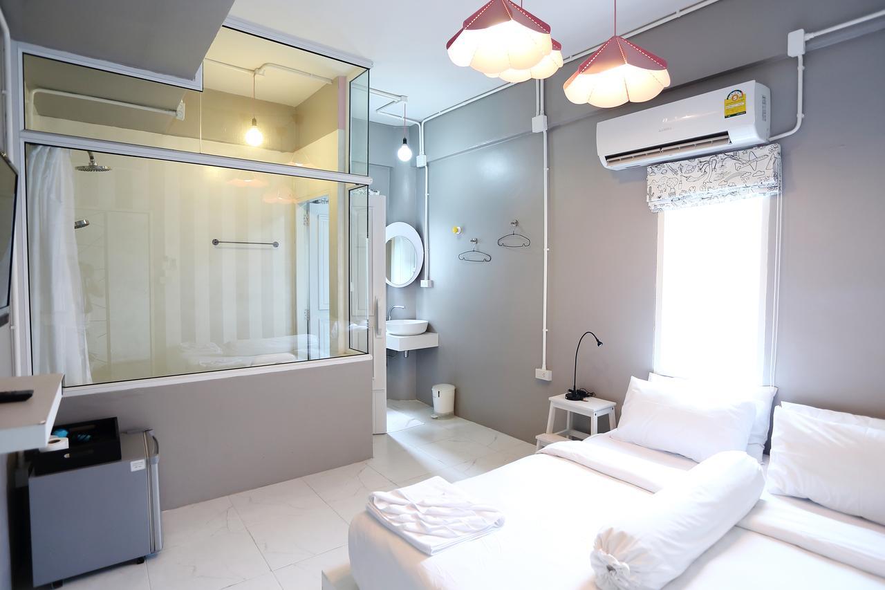 Meroom Phuket Luaran gambar